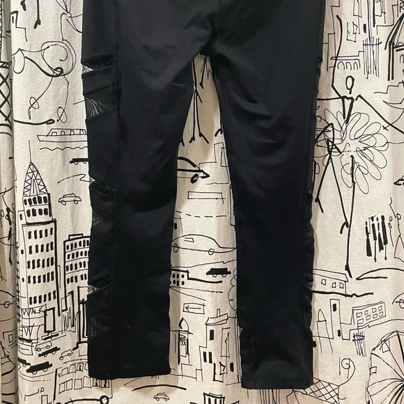 Avia Full Length Mesh & Lace Leg Cutout Insets Black Legging Sz XS / XCH 0-2 - Picture 13 of 14